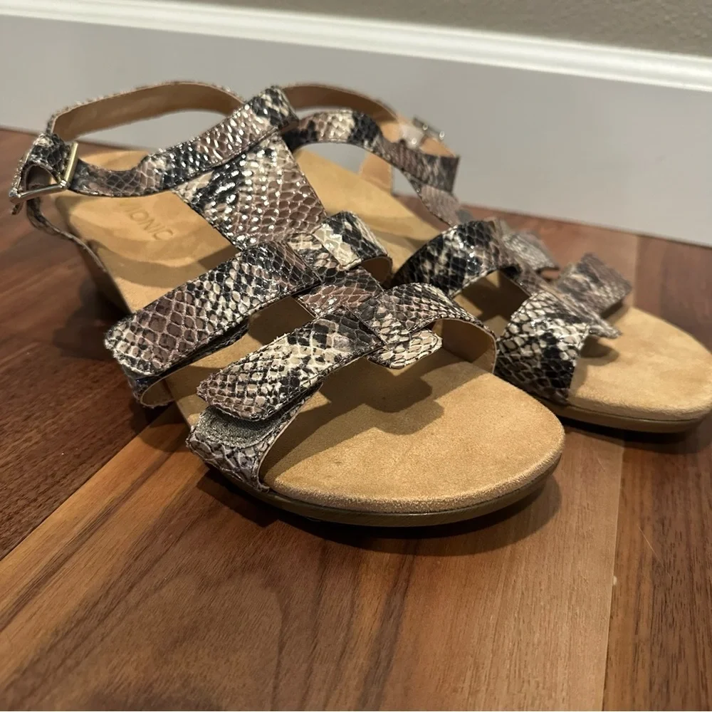 Vionic Glenda Wedge Orthaheel Natural Snake Print Sandals.